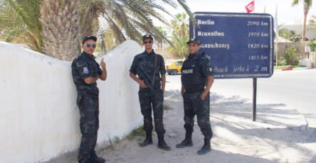 Полиция Туниса