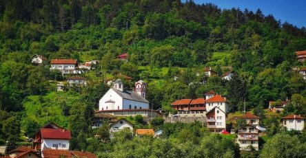 Храм на горе Республика Сербская