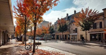 Осень на бульваре Ля Рошель