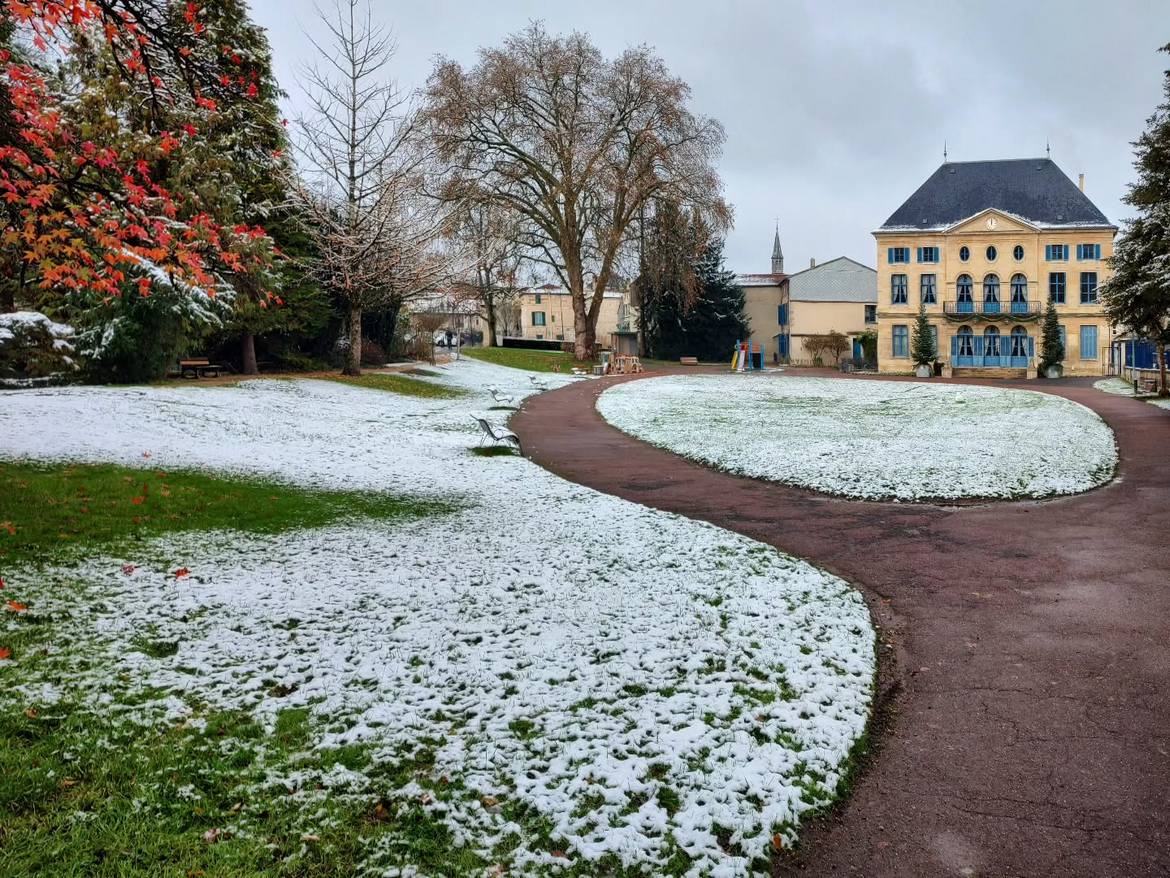 Бар-ле-Дюк парк мэрии