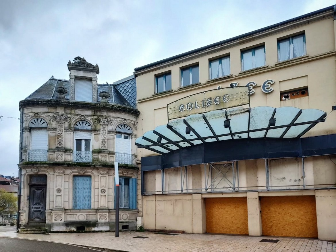 Старый кинотеатр