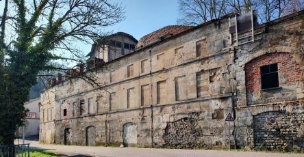 Исторические руины в промке